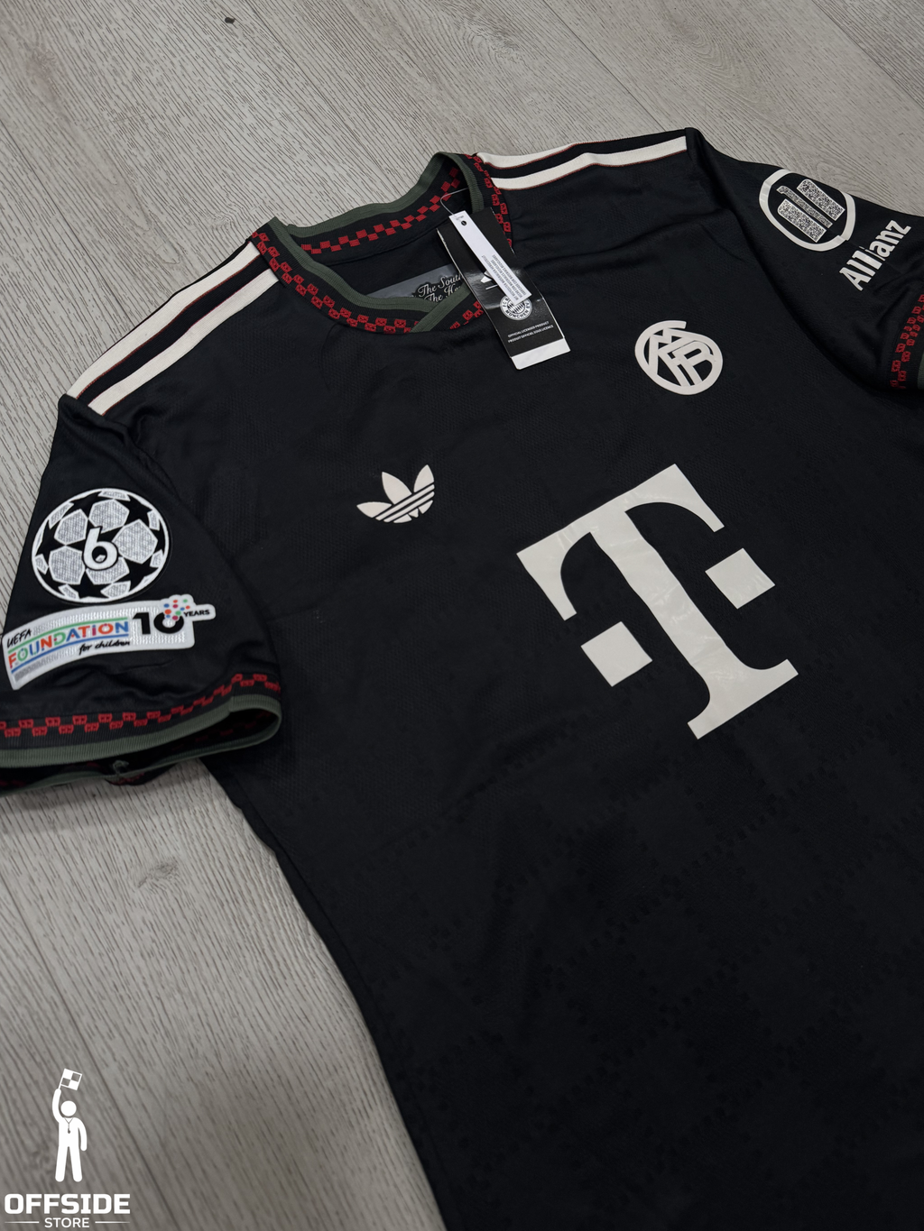 BAYERN MUNICH TERCERA EQUIPACION VERSION JUGADOR 2025/26